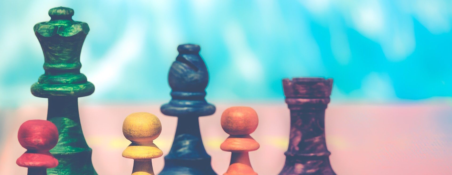 Spielfiguren auf dem Plan